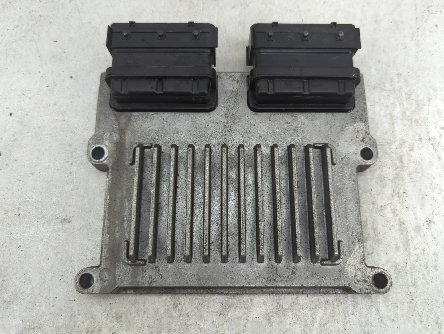 2016-2018 Kia Sorento PCM Engine Control Computer ECU ECM PCU OEM P/N:39101-3CWN2 28587915 Fits Fits 2016 2017 2018 OEM Used