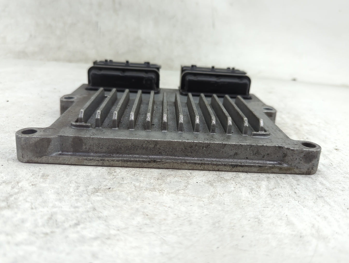 2016-2018 Kia Sorento PCM Engine Control Computer ECU ECM PCU OEM P/N:39101-3CWN2 28587915 Fits Fits 2016 2017 2018 OEM Used