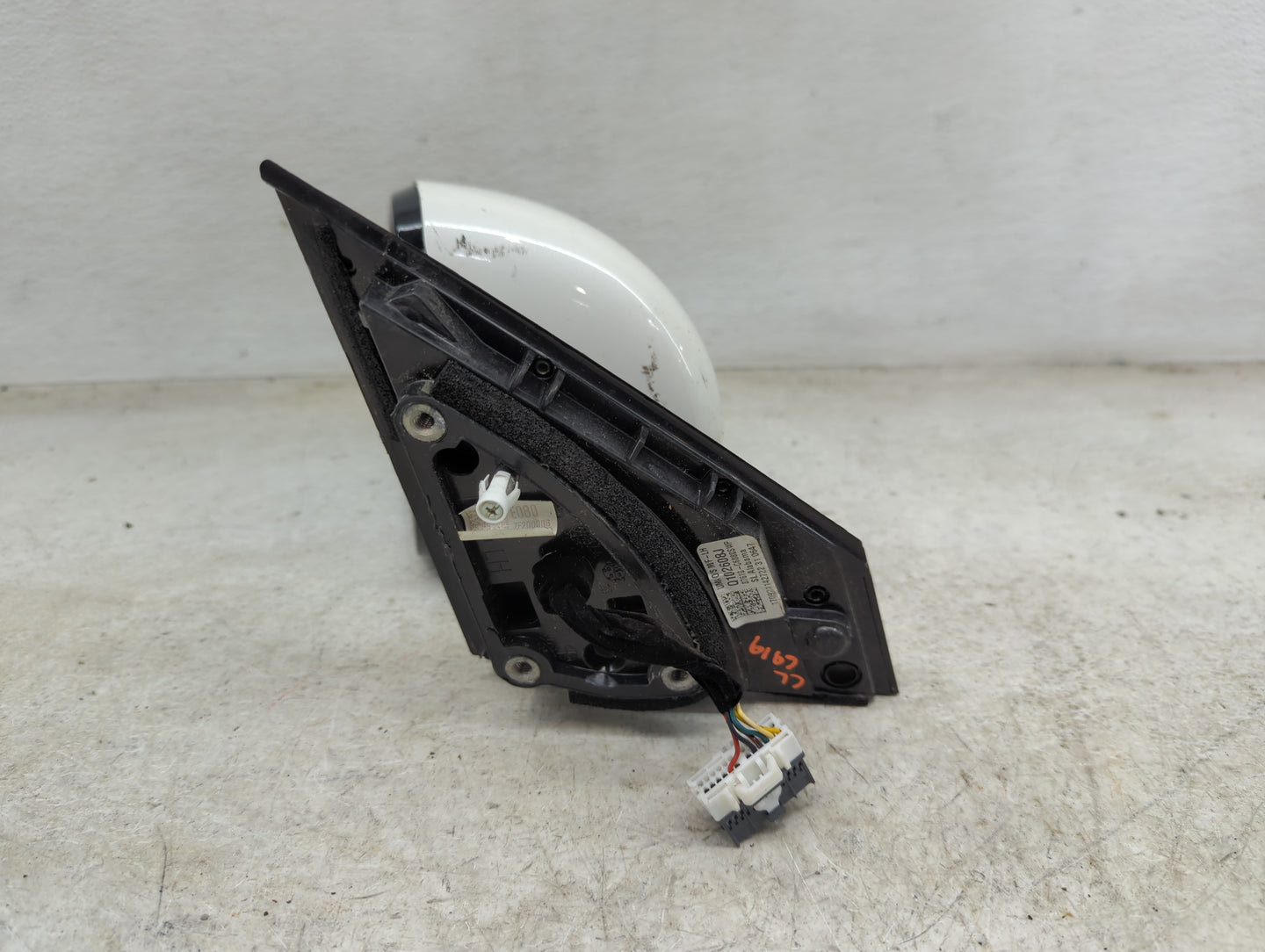 2016-2020 Kia Sorento Driver Side View Mirror - Left Door Mirror OEM Used - Oemusedautoparts1.com