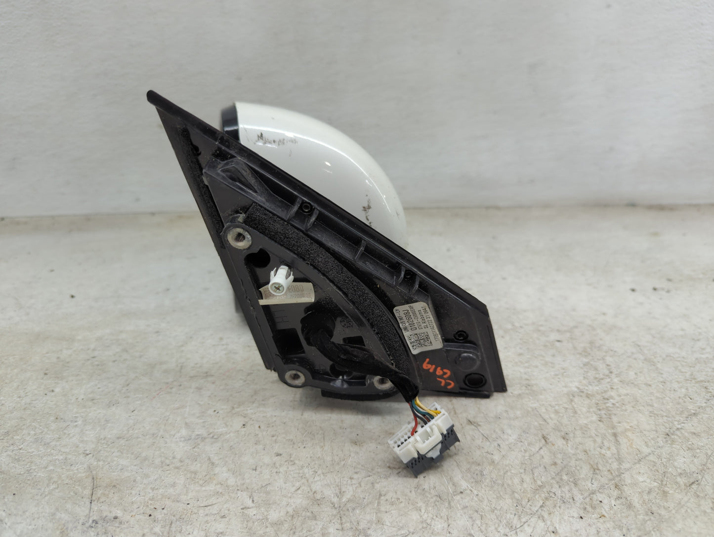 2016-2020 Kia Sorento Driver Side View Mirror - Left Door Mirror OEM Used - Oemusedautoparts1.com