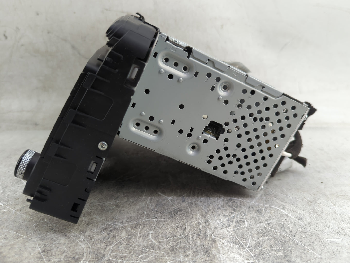 2016-2018 Kia Sorento Radio AM FM Cd Player Receiver Replacement P/N:96160-C6300WK AC140C6AN Fits Fits 2016 2017 2018 OEM Us