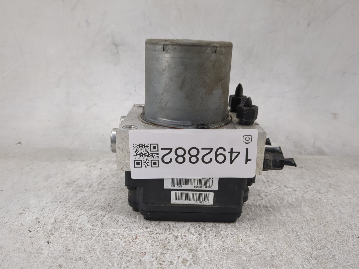2016-2018 Kia Sorento ABS Pump Control Module Replacement P/N:58900-C6840 C6899-20560, 61589-45100 Fits Fits 2016 2017 2018 