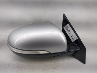 compare product 2016-2020 Kia Sorento Passenger Side View Mirror - Right Door Mirror OEM Used