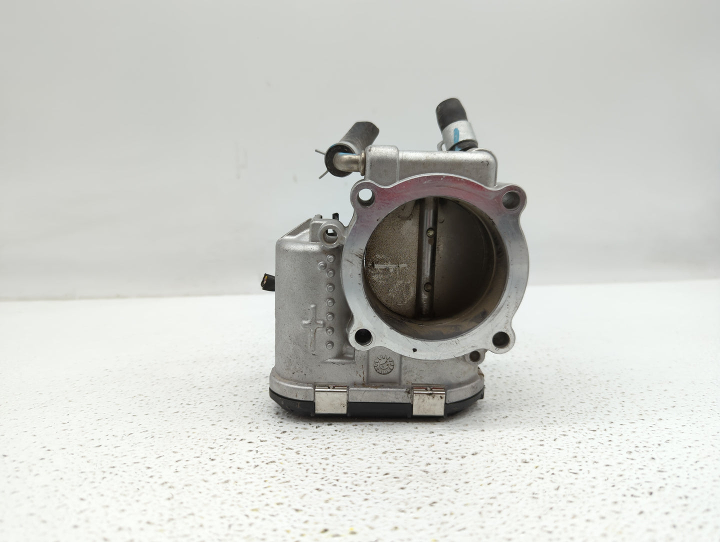 2016-2019 Kia Sorento Throttle Body P/N:0 280 750 618 35100-2G600 Fits Fits 2015 2016 2017 2018 2019 OEM Used Auto Parts - O