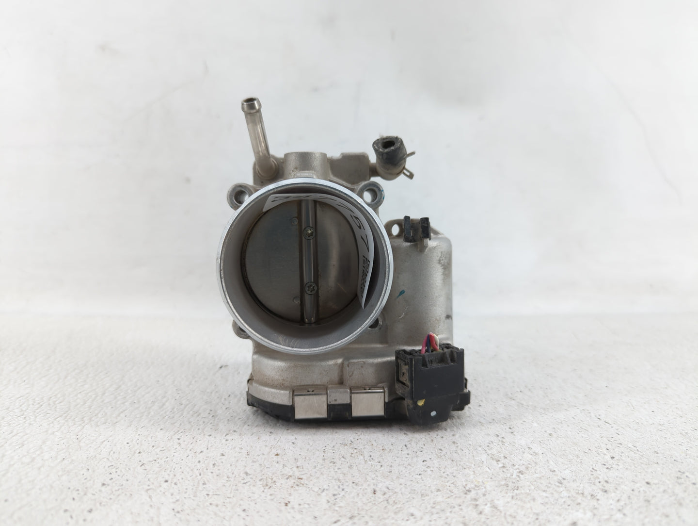 2016-2019 Kia Sorento Throttle Body P/N:0 280 750 618 35100-2G600 Fits Fits 2015 2016 2017 2018 2019 OEM Used Auto Parts - O