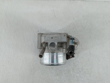 2016-2019 Kia Sorento Throttle Body P/N:0 280 750 618 35100-2G600 Fits Fits 2015 2016 2017 2018 2019 OEM Used Auto Parts