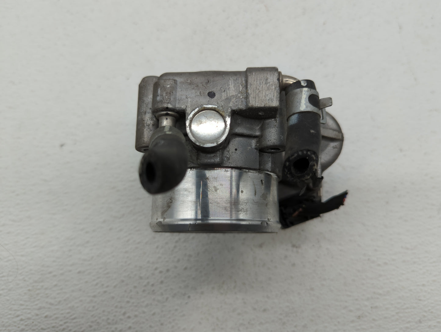 2016-2019 Kia Sorento Throttle Body P/N:0 280 750 618 35100-2G600 Fits Fits 2015 2016 2017 2018 2019 OEM Used Auto Parts - O