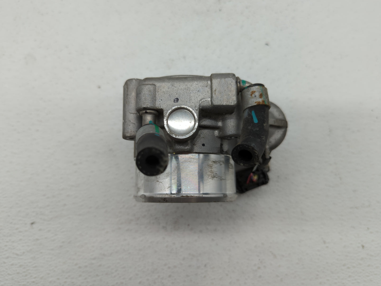2016-2019 Kia Sorento Throttle Body P/N:0 280 750 618 35100-2G600 Fits Fits 2015 2016 2017 2018 2019 OEM Used Auto Parts - O
