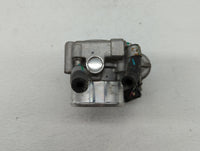 2016-2019 Kia Sorento Throttle Body P/N:0 280 750 618 35100-2G600 Fits Fits 2015 2016 2017 2018 2019 OEM Used Auto Parts - O