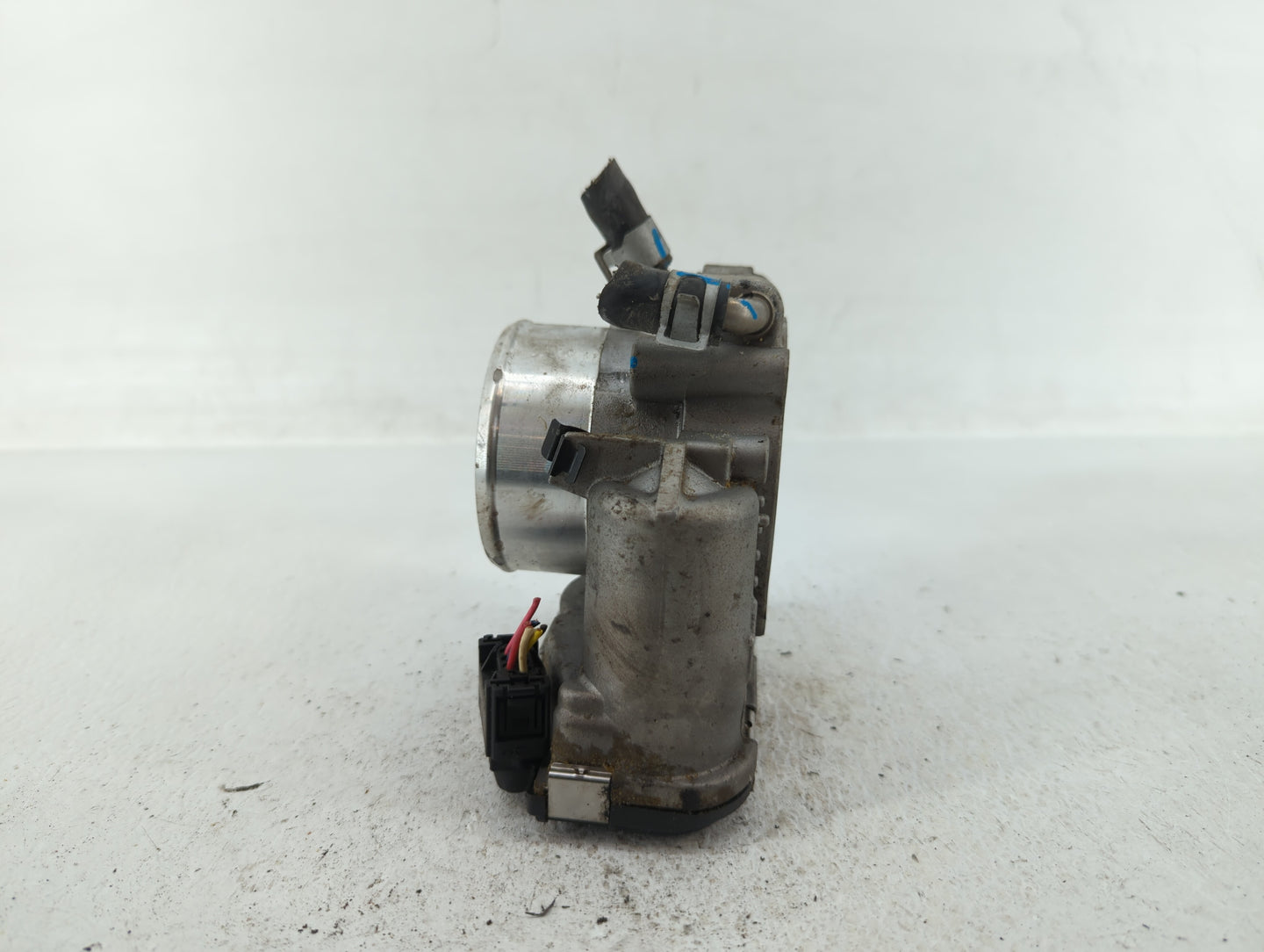 2016-2020 Kia Sorento Throttle Body P/N:35100-2G600 Fits Fits 2015 2016 2017 2018 2019 2020 2021 OEM Used Auto Parts - Oemus