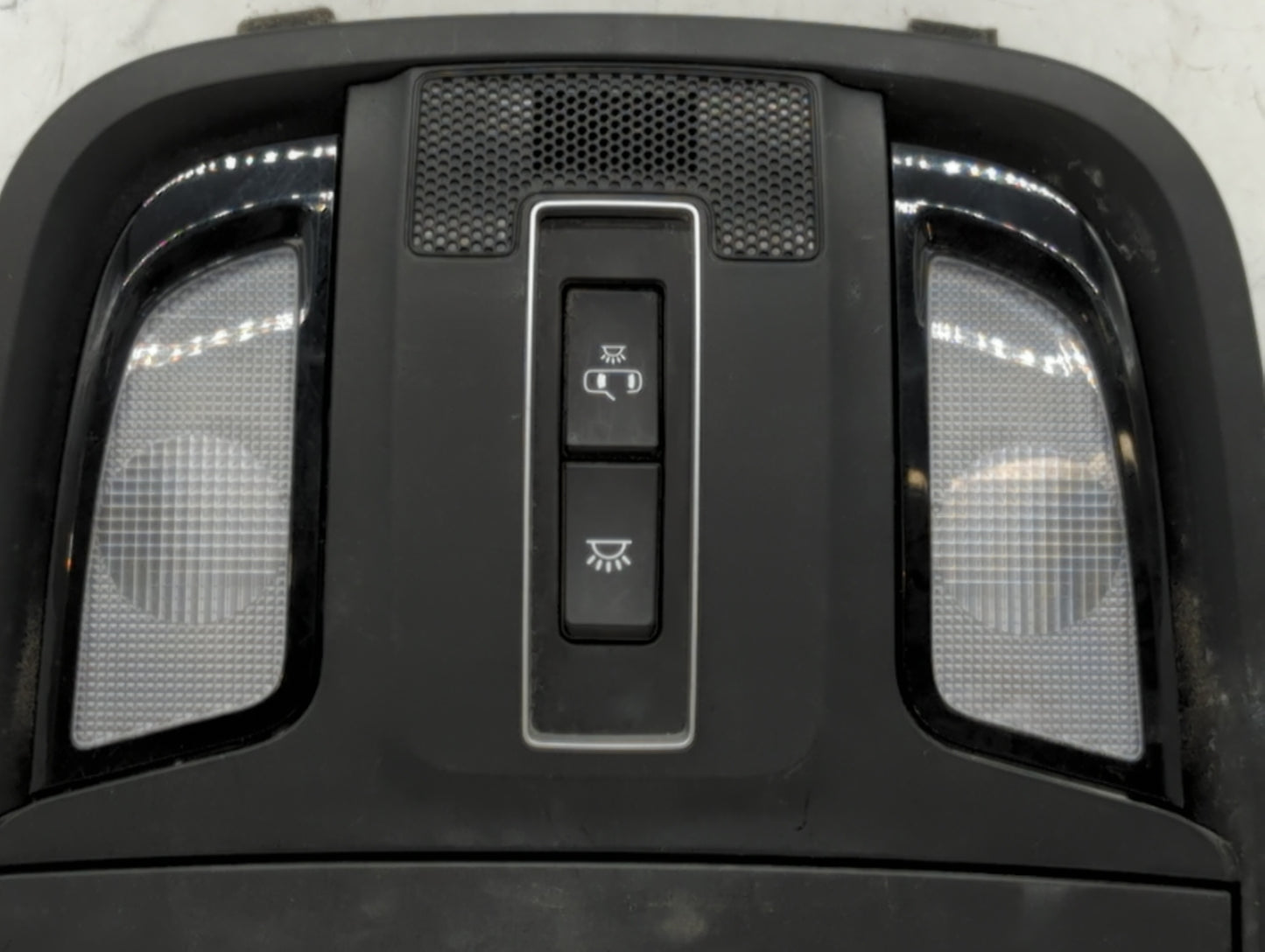 2018 Kia Sorento Overhead Roof Console - Oemusedautoparts1.com