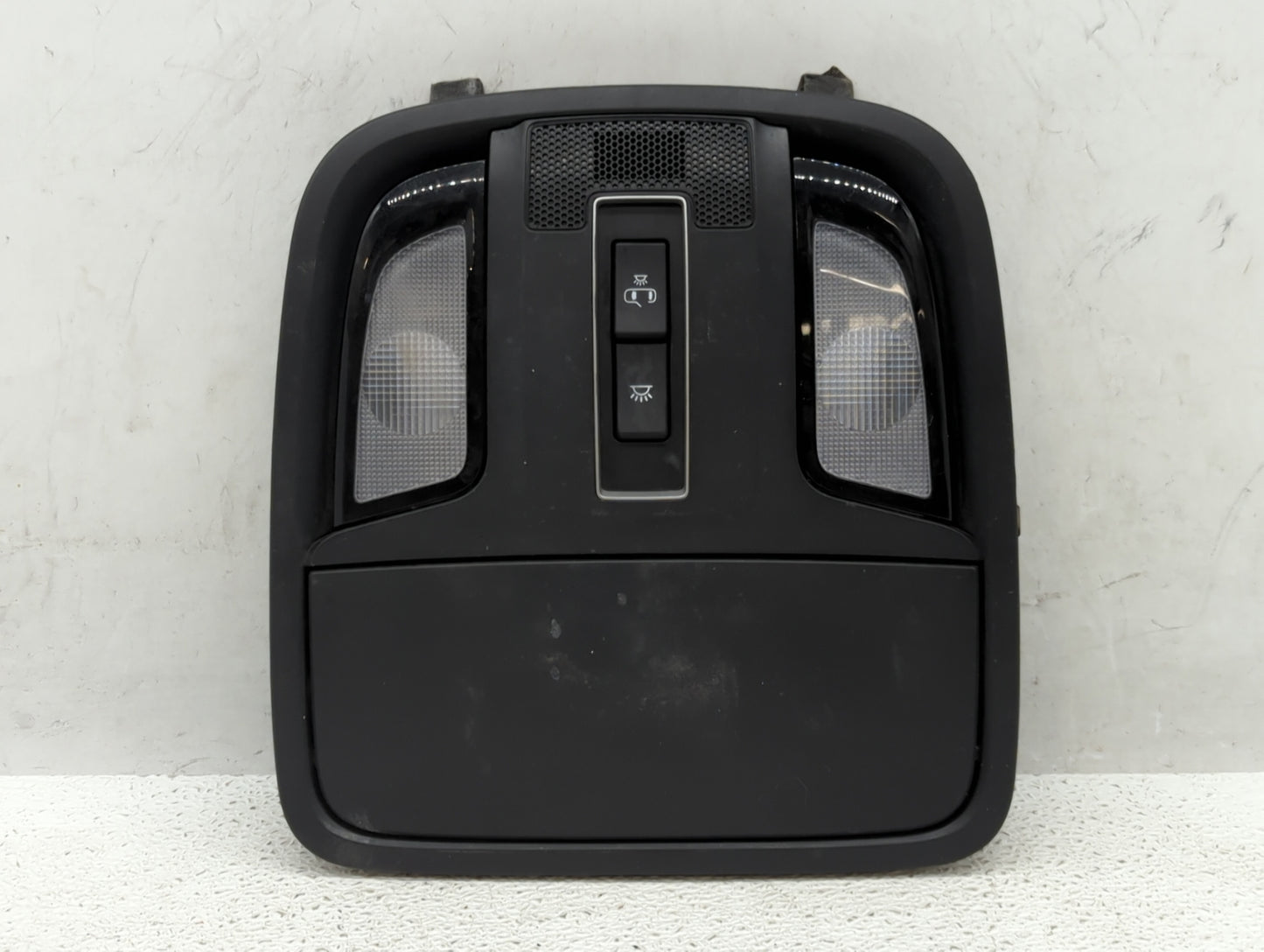 2018 Kia Sorento Overhead Roof Console - Oemusedautoparts1.com