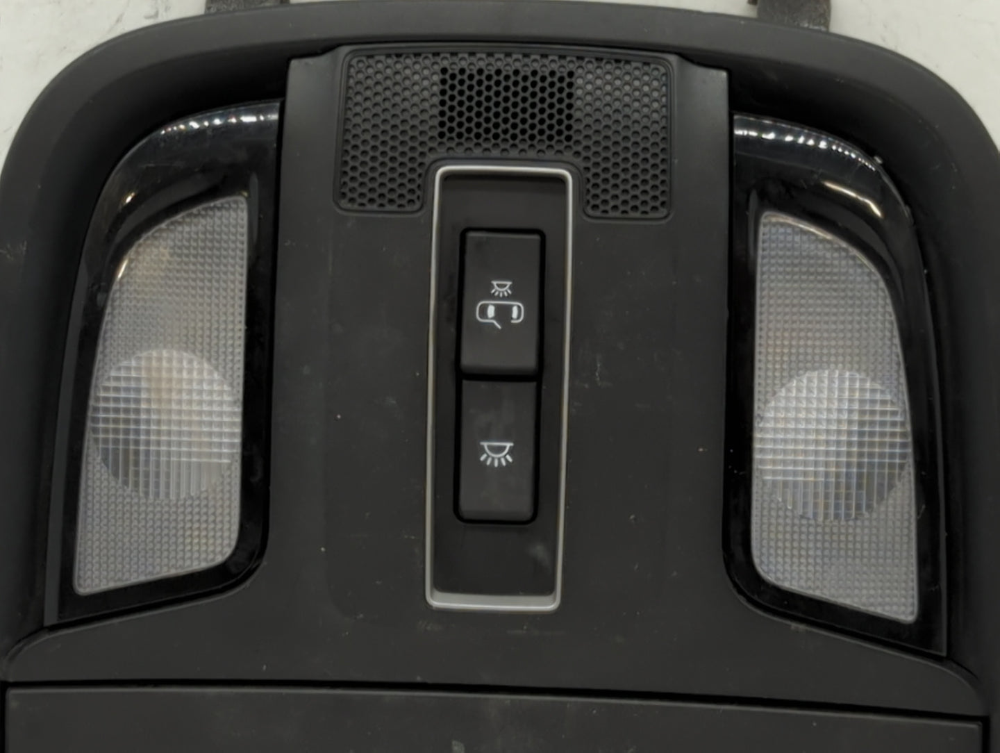 2018 Kia Sorento Overhead Roof Console - Oemusedautoparts1.com