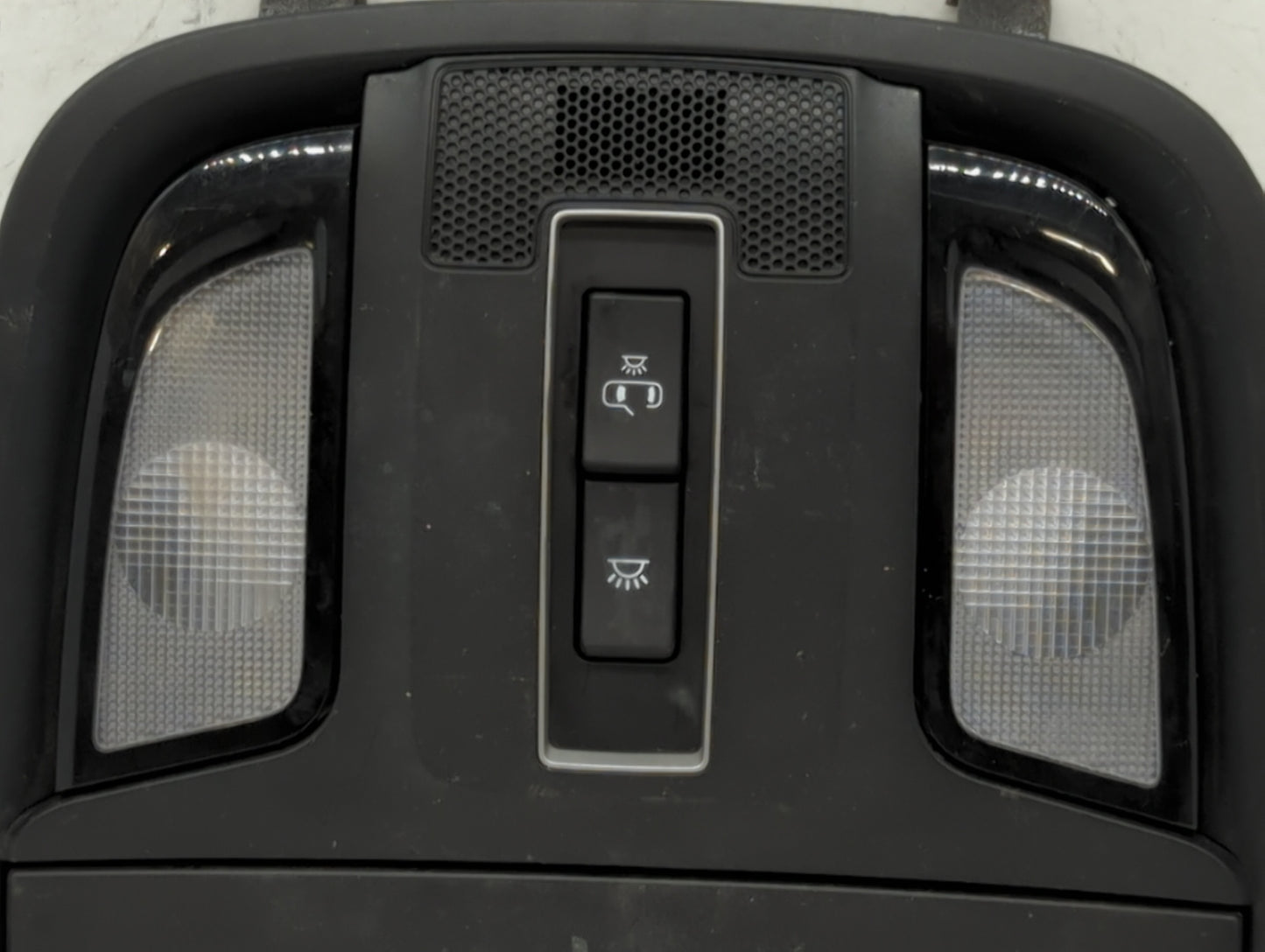 2018 Kia Sorento Overhead Roof Console - Oemusedautoparts1.com