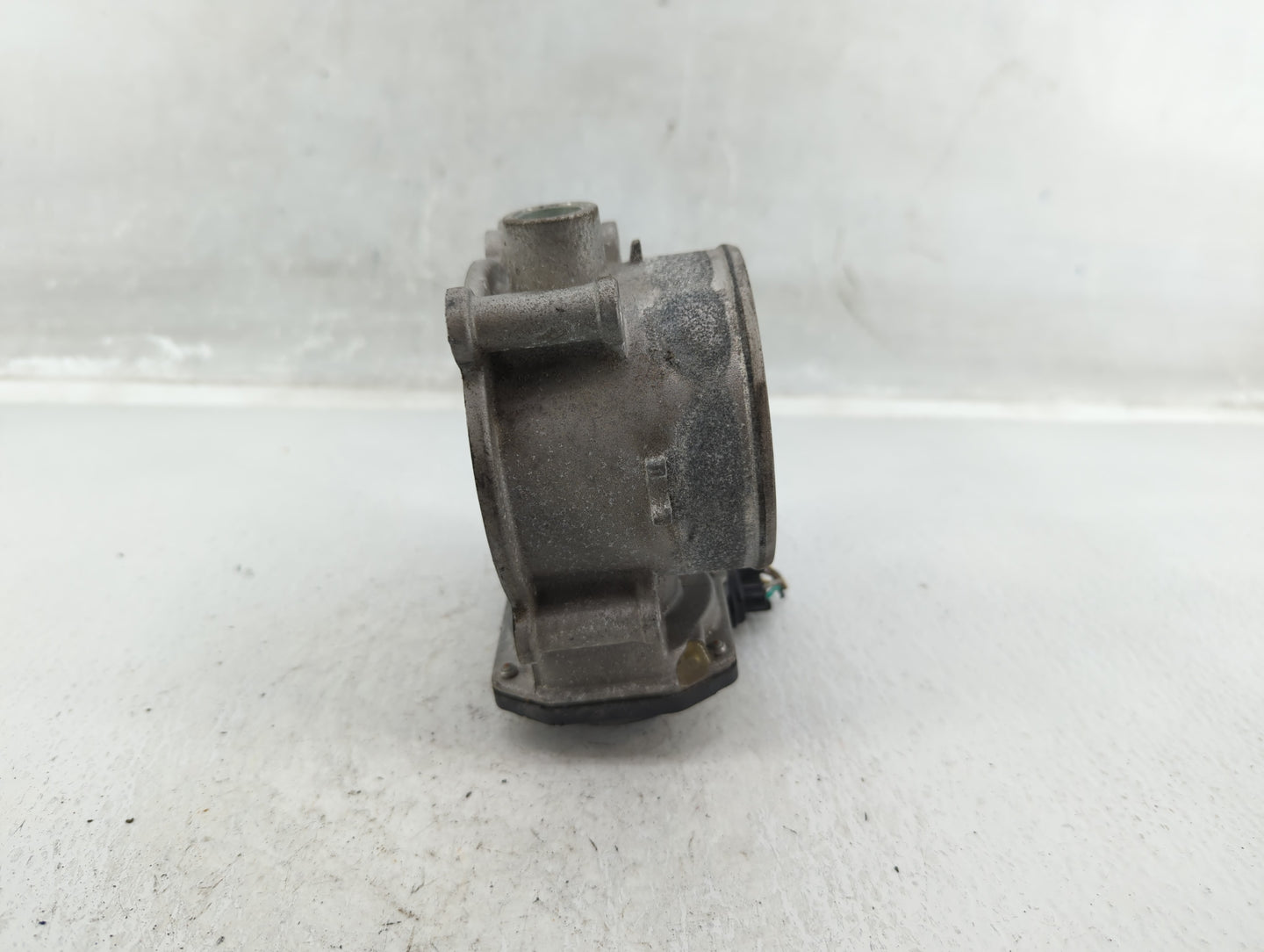 2014-2018 Kia Sorento Throttle Body P/N:35100-3CAA0 Fits Fits 2012 2013 2014 2015 2016 2017 2018 OEM Used Auto Parts - Oemus