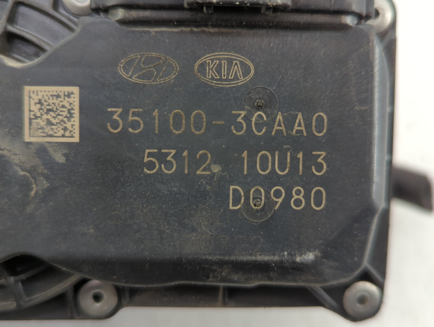 2014-2018 Kia Sorento Throttle Body P/N:35100-3CAA0 Fits Fits 2012 2013 2014 2015 2016 2017 2018 OEM Used Auto Parts - Oemus