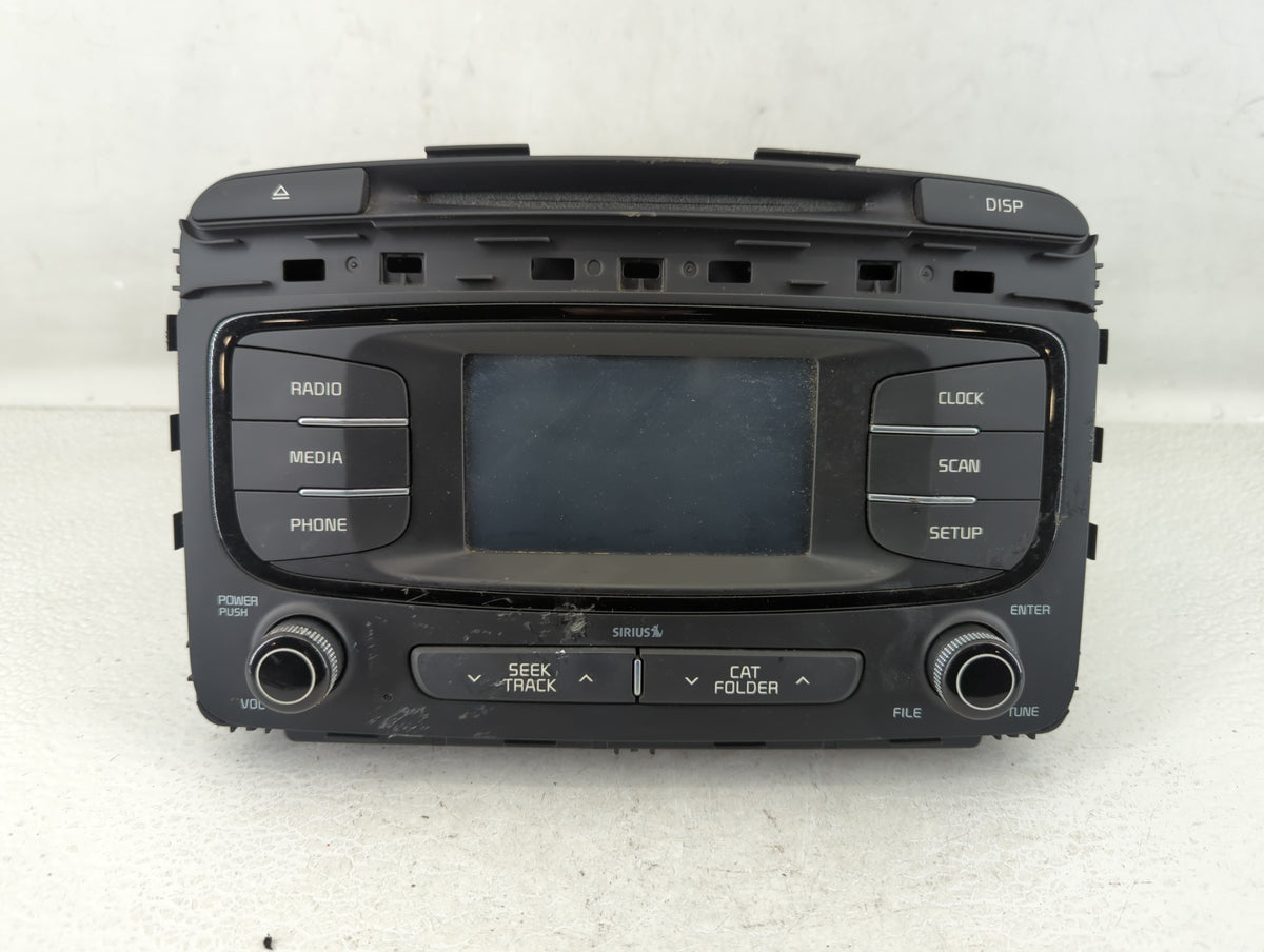 2016-2018 Kia Sorento Am Fm Cd Player Radio Receiver 582116 - Oemusedautoparts1.com