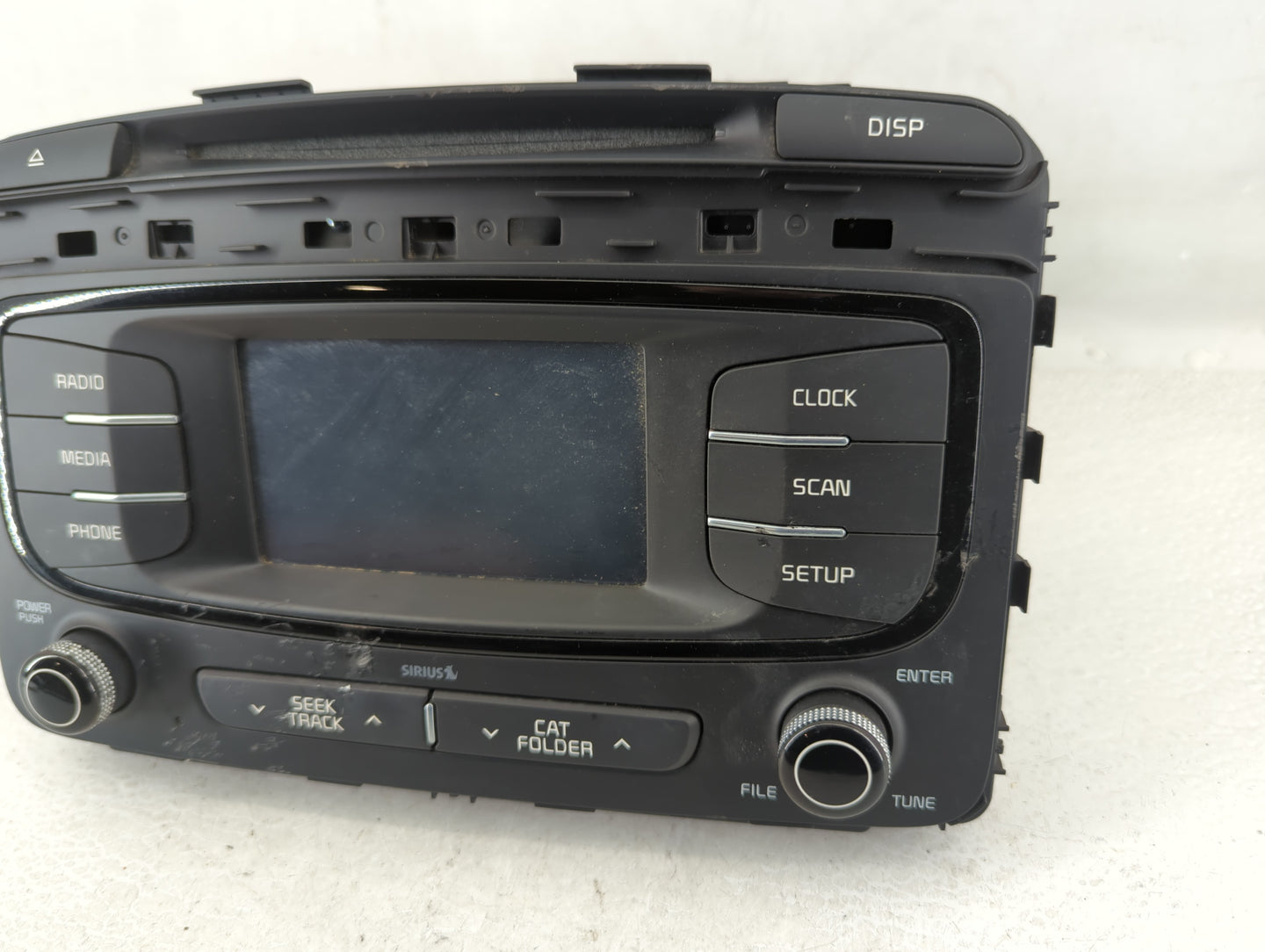 2016-2018 Kia Sorento Am Fm Cd Player Radio Receiver - Oemusedautoparts1.com