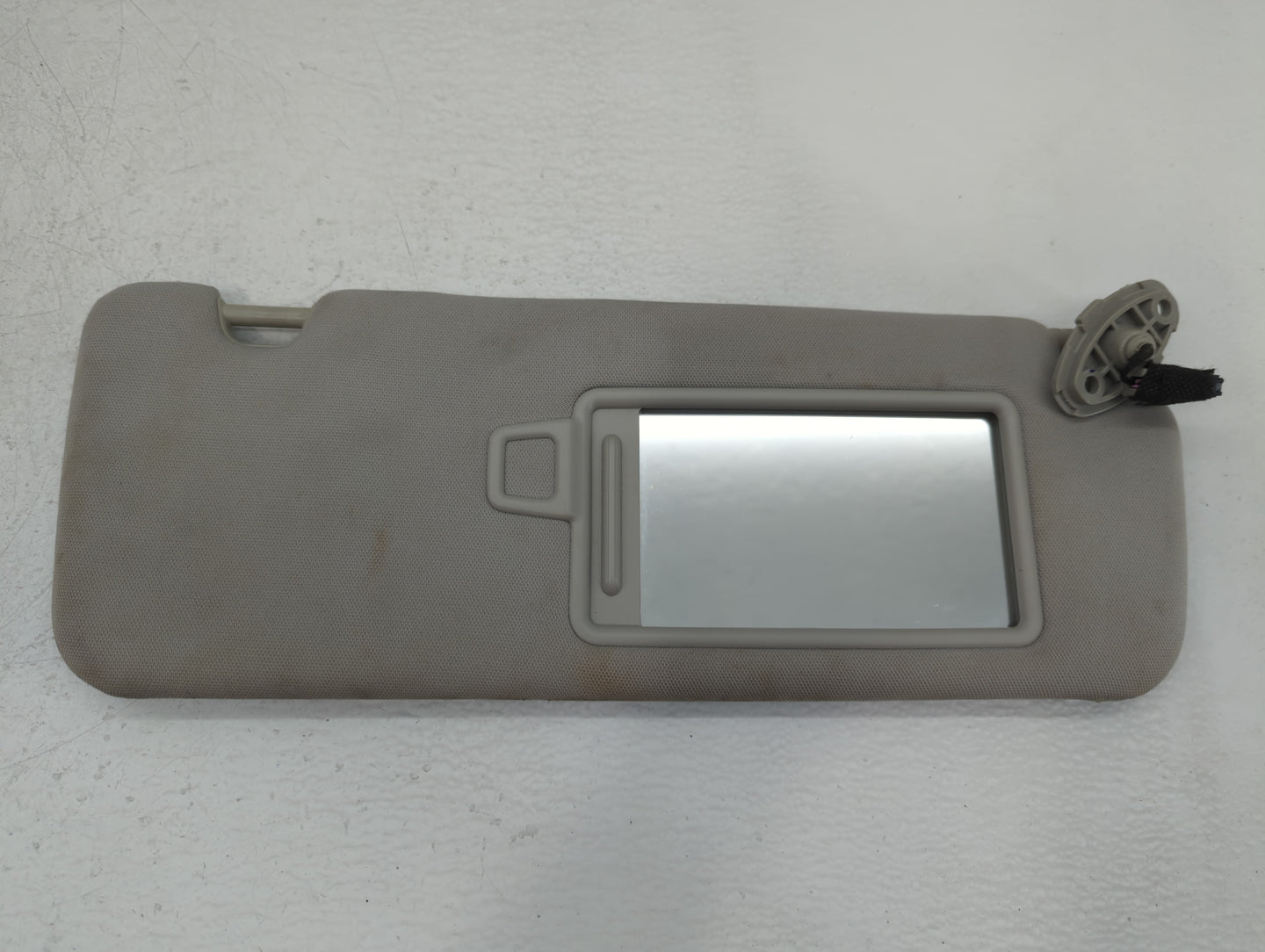 2016-2020 Kia Sorento Sun Visor Shade Replacement Passenger Right Mirror Fits Fits 2016 2017 2018 2019 2020 OEM Used Auto Pa