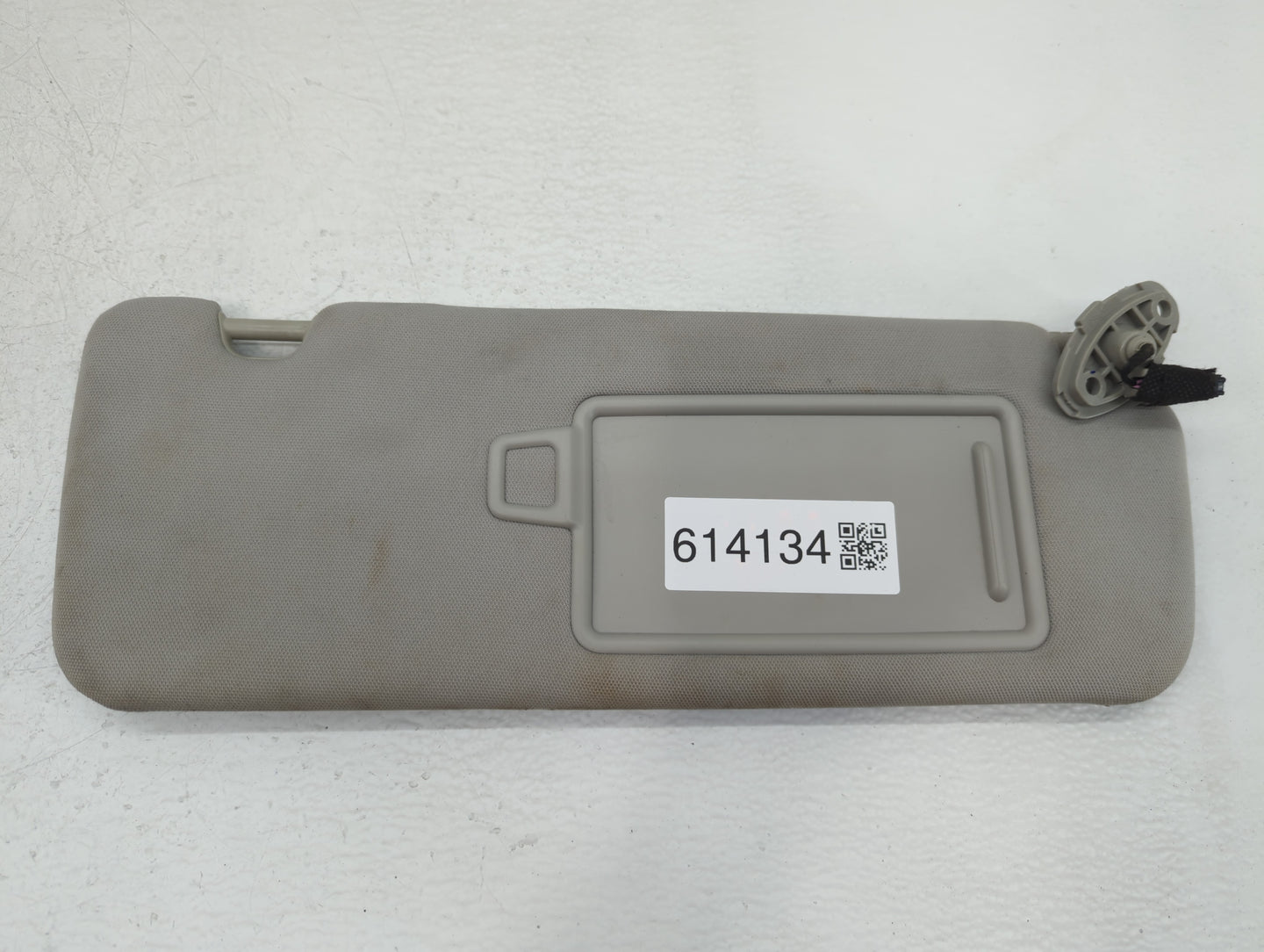 2016-2020 Kia Sorento Sun Visor Shade Replacement Passenger Right Mirror Fits Fits 2016 2017 2018 2019 2020 OEM Used Auto Pa