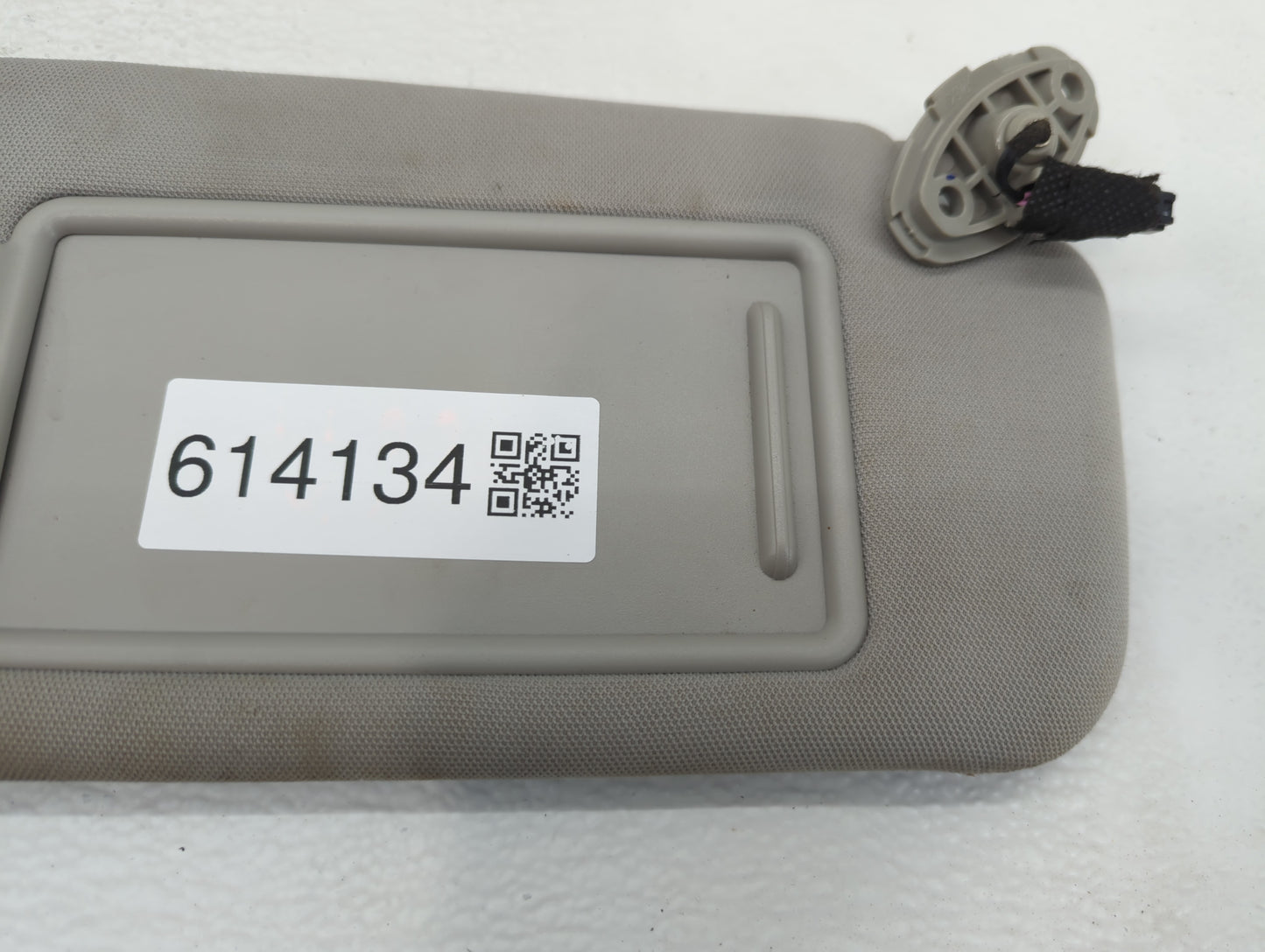 2016-2020 Kia Sorento Sun Visor Shade Replacement Passenger Right Mirror Fits Fits 2016 2017 2018 2019 2020 OEM Used Auto Pa