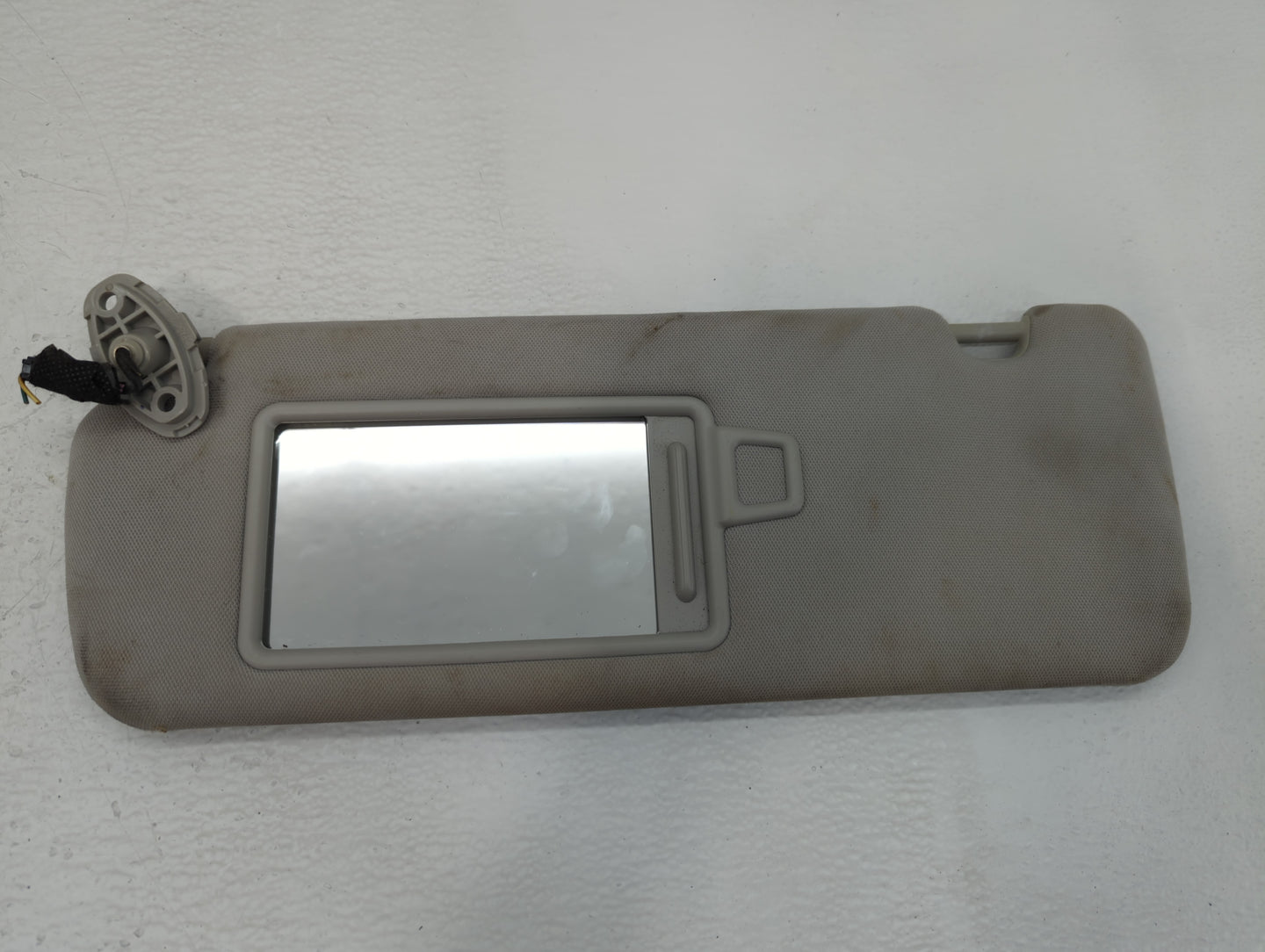2016-2020 Kia Sorento Sun Visor Shade Replacement Driver Left Mirror Fits Fits 2016 2017 2018 2019 2020 OEM Used Auto Parts 