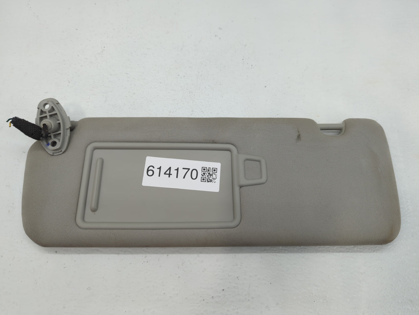 2016-2020 Kia Sorento Sun Visor Shade Replacement Driver Left Mirror Fits Fits 2016 2017 2018 2019 2020 OEM Used Auto Parts 