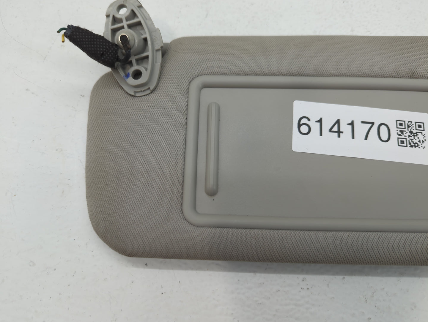 2016-2020 Kia Sorento Sun Visor Shade Replacement Driver Left Mirror Fits Fits 2016 2017 2018 2019 2020 OEM Used Auto Parts 