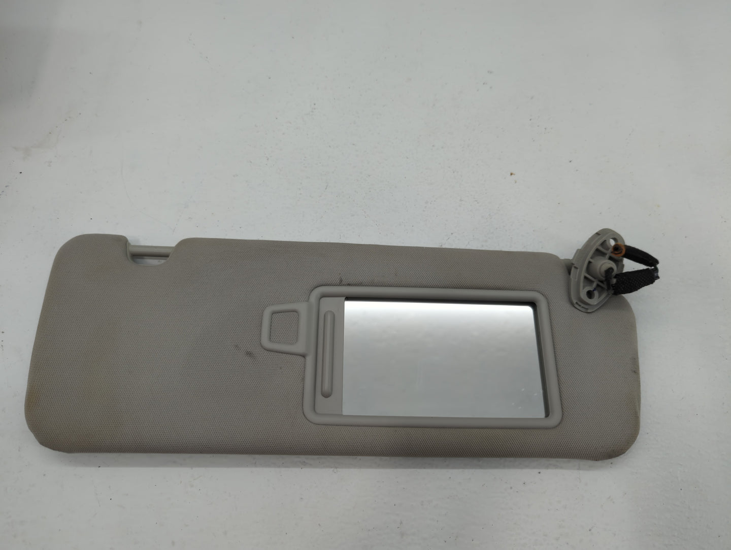 2016-2020 Kia Sorento Sun Visor Shade Replacement Passenger Right Mirror Fits Fits 2016 2017 2018 2019 2020 OEM Used Auto Pa