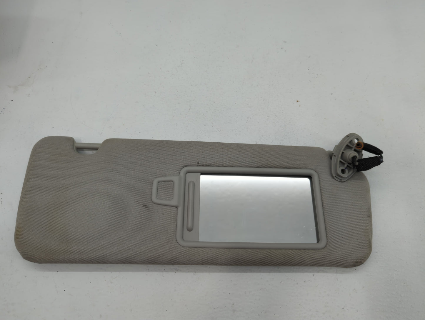 2016-2020 Kia Sorento Sun Visor Shade Replacement Passenger Right Mirror Fits Fits 2016 2017 2018 2019 2020 OEM Used Auto Pa