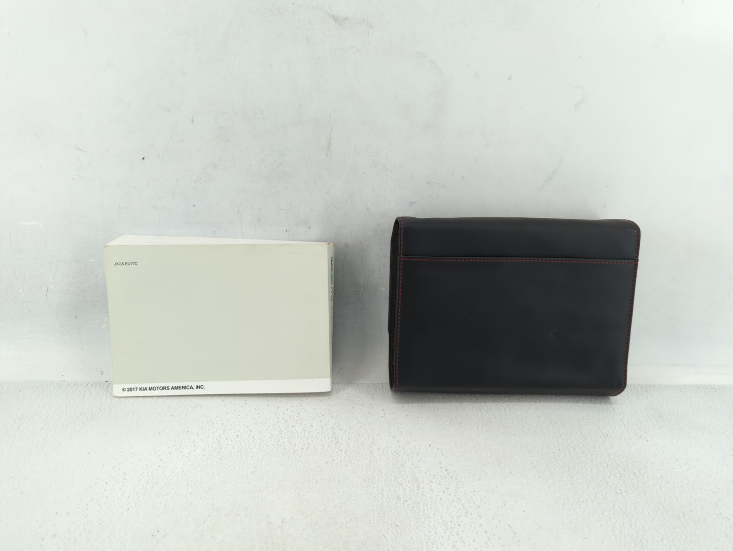 2018 Kia Sorento Owners Manual Book Guide P/N:JXG5-EU77C OEM Used Auto Parts - Oemusedautoparts1.com