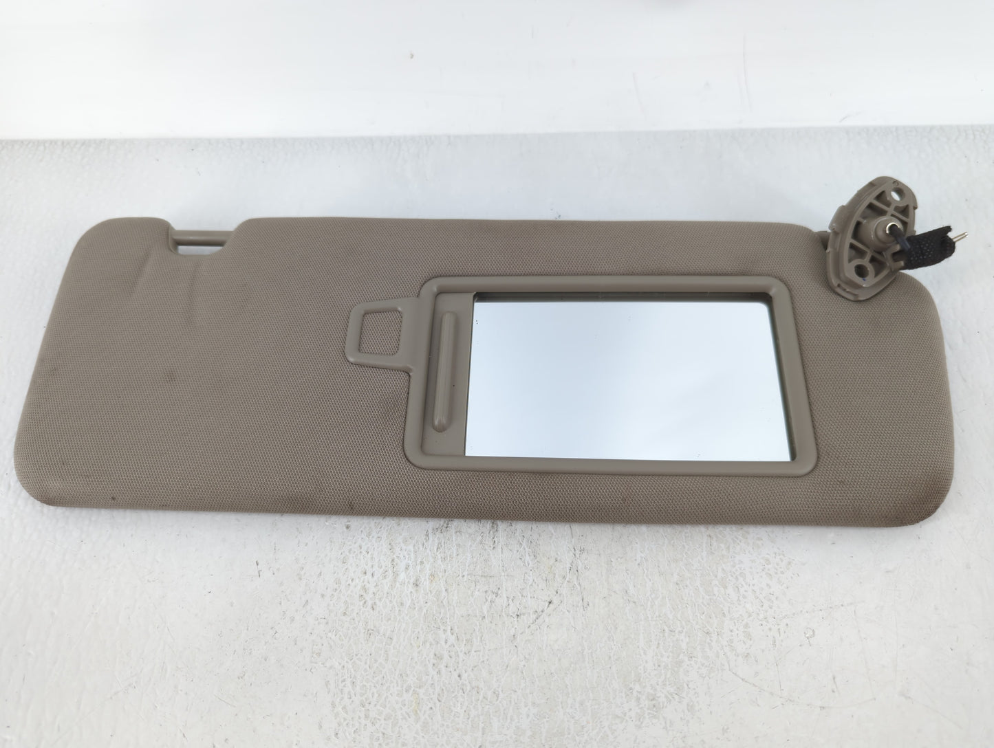 2016-2020 Kia Sorento Sun Visor Shade Replacement Passenger Right Mirror Fits Fits 2016 2017 2018 2019 2020 OEM Used Auto Pa