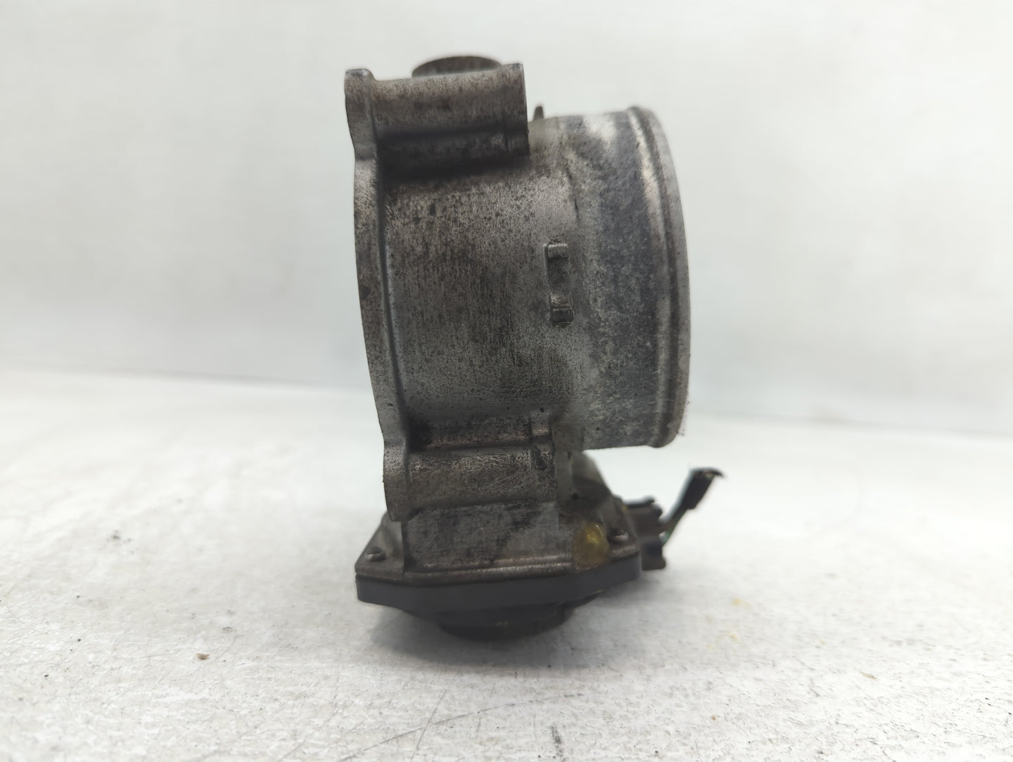 2014-2018 Kia Sorento Throttle Body P/N:35100-3CAA0 Fits Fits 2012 2013 2014 2015 2016 2017 2018 OEM Used Auto Parts - Oemus