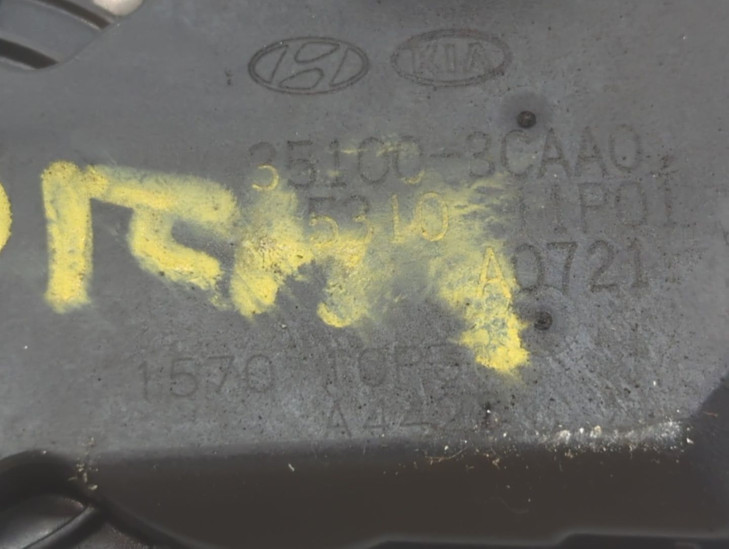 2014-2018 Kia Sorento Throttle Body P/N:35100-3CAA0 Fits Fits 2012 2013 2014 2015 2016 2017 2018 OEM Used Auto Parts - Oemus