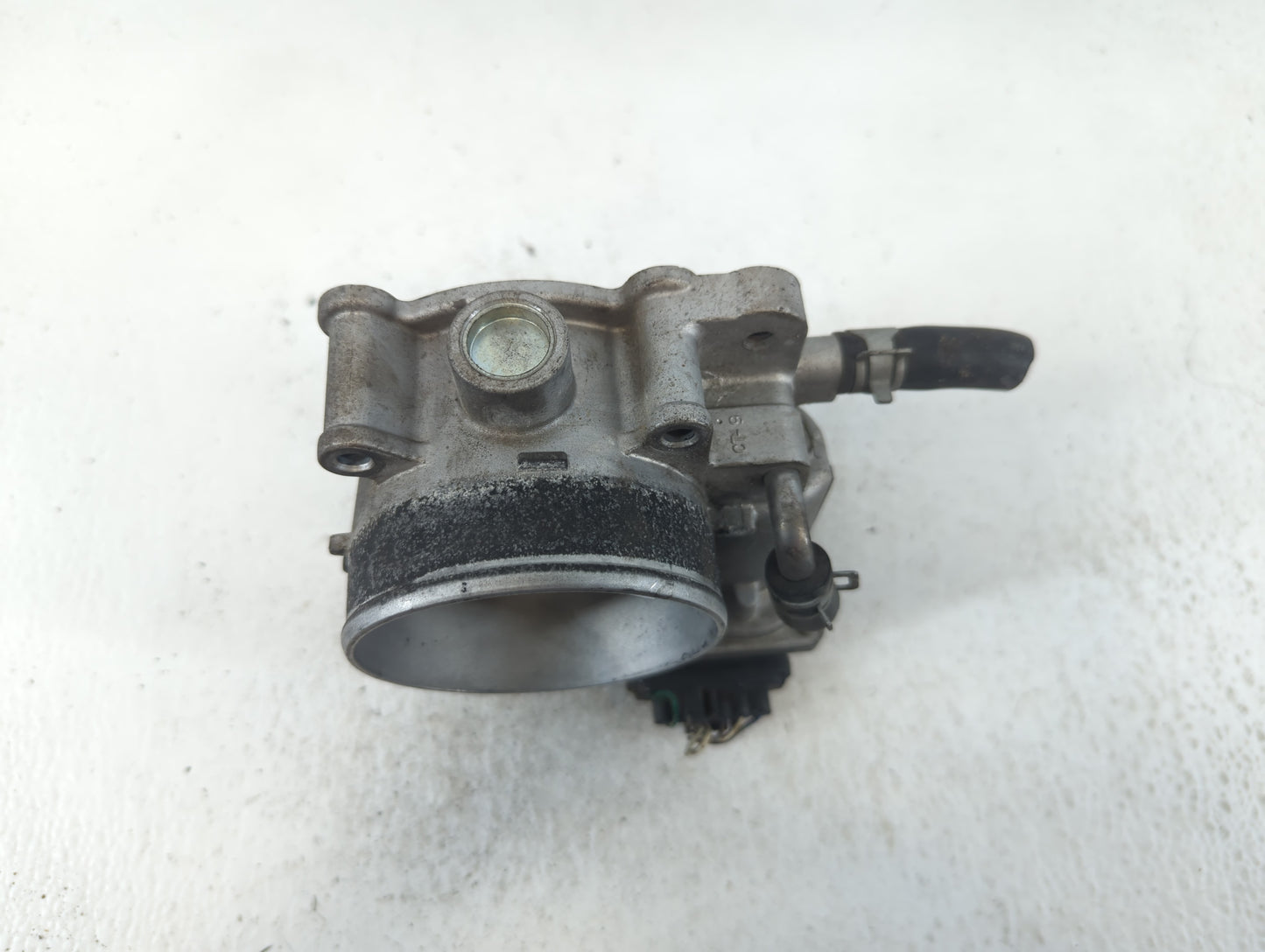 2016-2020 Kia Sorento Throttle Body P/N:35100-3CAA0 Fits Fits 2015 2016 2017 2018 2019 2020 2021 OEM Used Auto Parts - Oemus