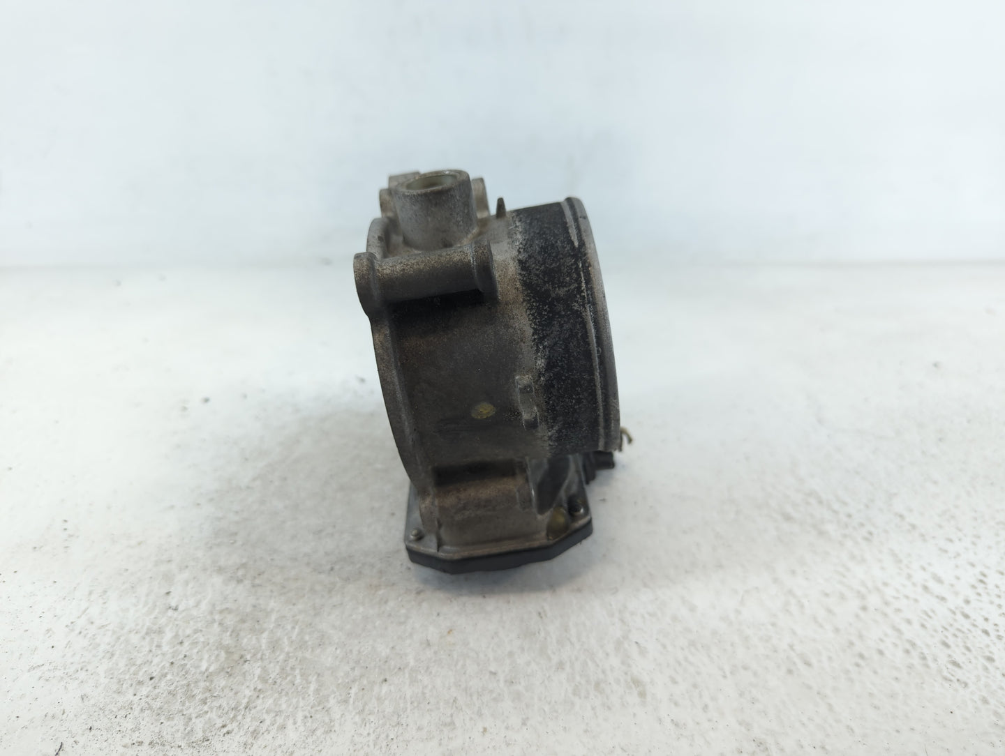 2016-2020 Kia Sorento Throttle Body P/N:35100-3CAA0 Fits Fits 2015 2016 2017 2018 2019 2020 2021 OEM Used Auto Parts - Oemus