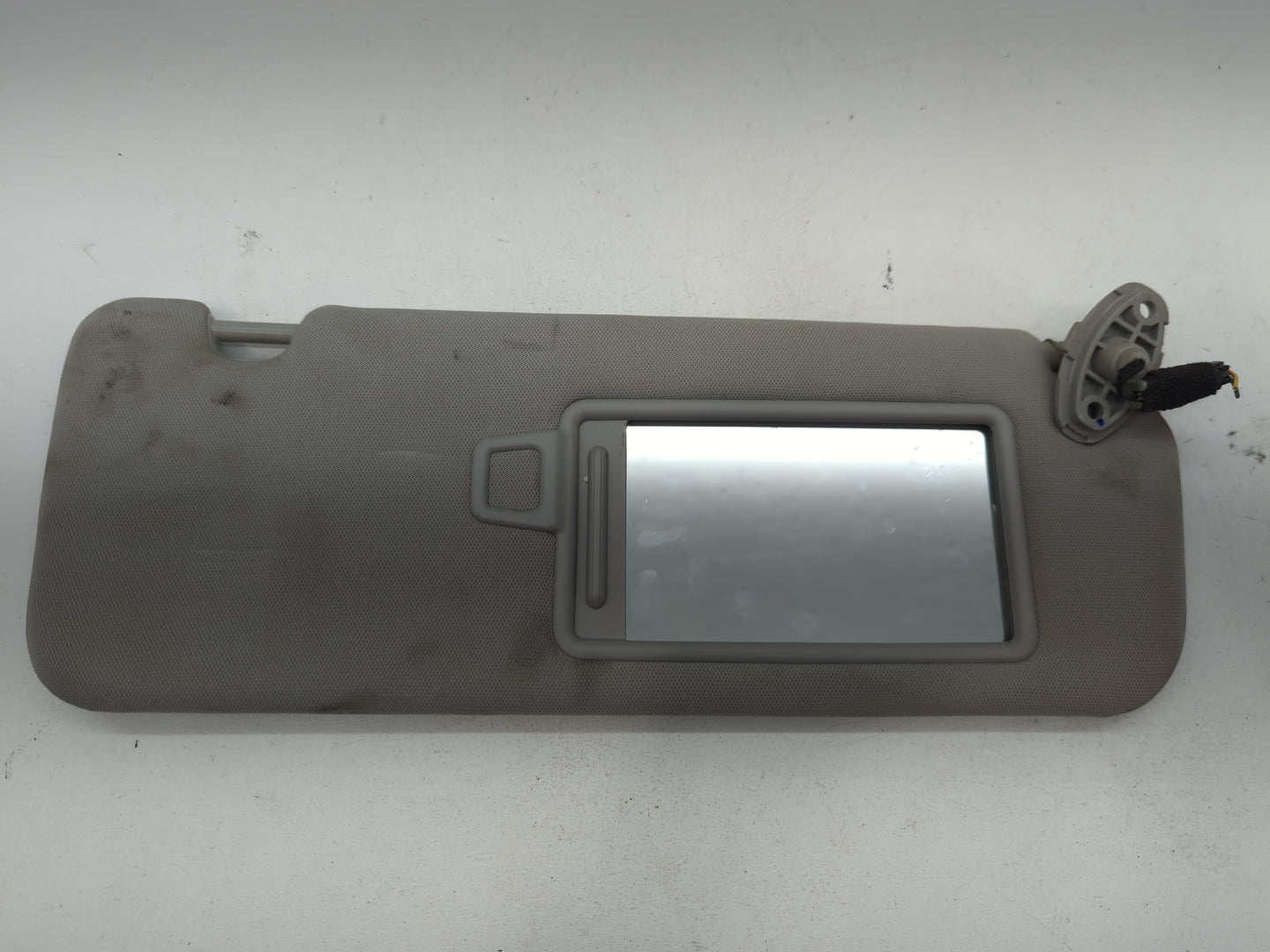 2016-2020 Kia Sorento Sun Visor Shade Replacement Passenger Right Mirror Fits Fits 2016 2017 2018 2019 2020 OEM Used Auto Pa