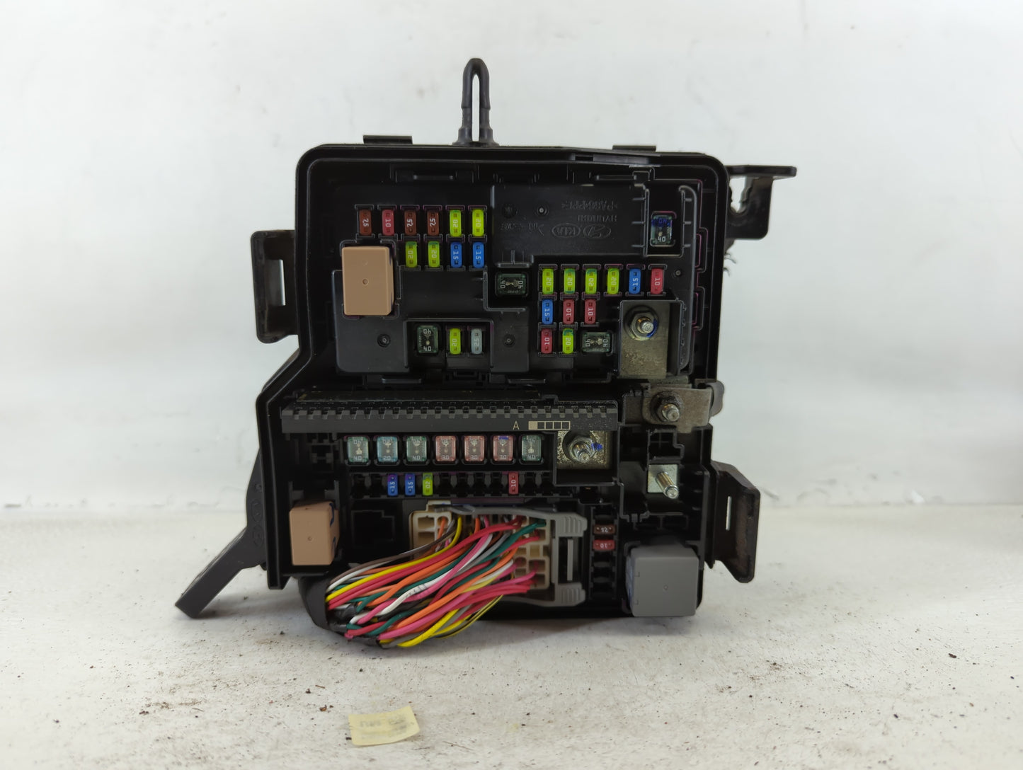 2016-2018 Kia Sorento Fusebox Fuse Box Panel Relay Module P/N:91201C6320UA Fits Fits 2016 2017 2018 OEM Used Auto Parts - Oe