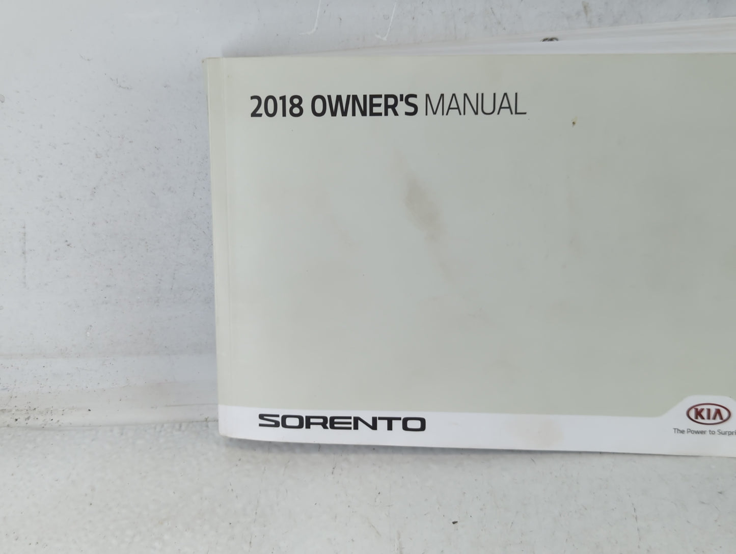 2018 Kia Sorento Owners Manual Book Guide P/N:JXG5-EU74A OEM Used Auto Parts - Oemusedautoparts1.com