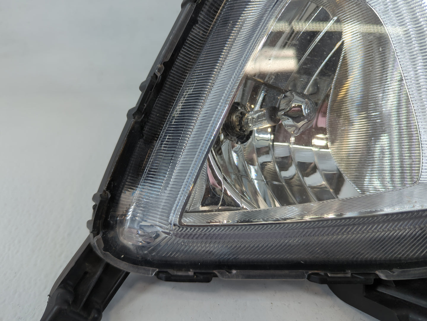 2016-2018 Kia Sorento Driver Left Oem Front Light Lamp - Oemusedautoparts1.com