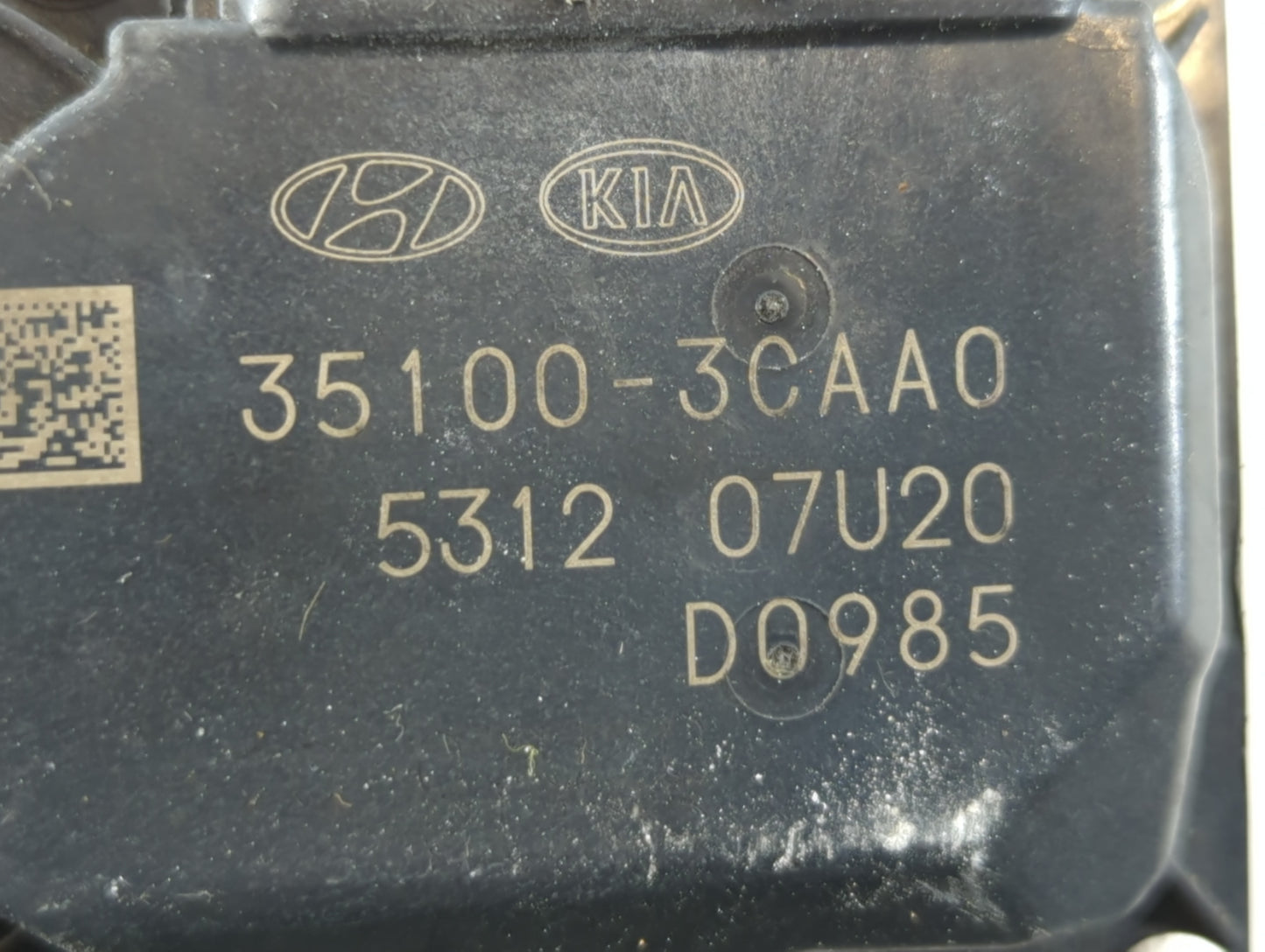 2016-2018 Kia Sorento Throttle Body P/N:5312 07U20 35100-3CAA0 Fits Fits 2015 2016 2017 2018 2019 2020 2021 OEM Used Auto Pa