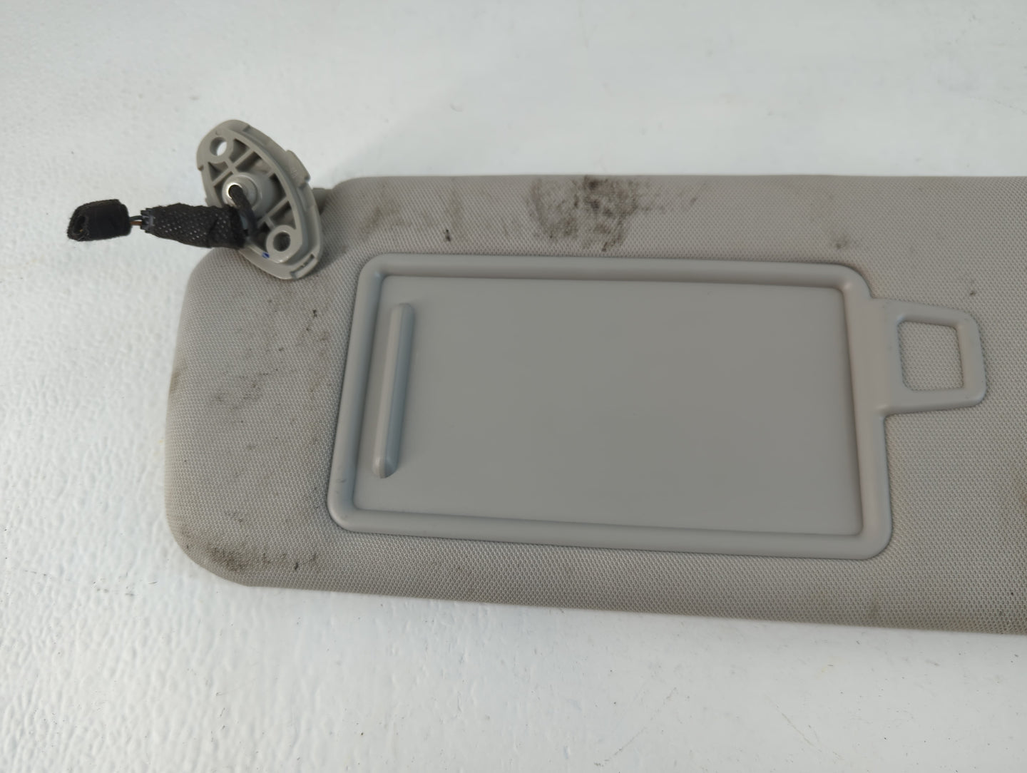 2016-2020 Kia Sorento Sun Visor Shade Replacement Driver Left Mirror Fits Fits 2016 2017 2018 2019 2020 OEM Used Auto Parts 