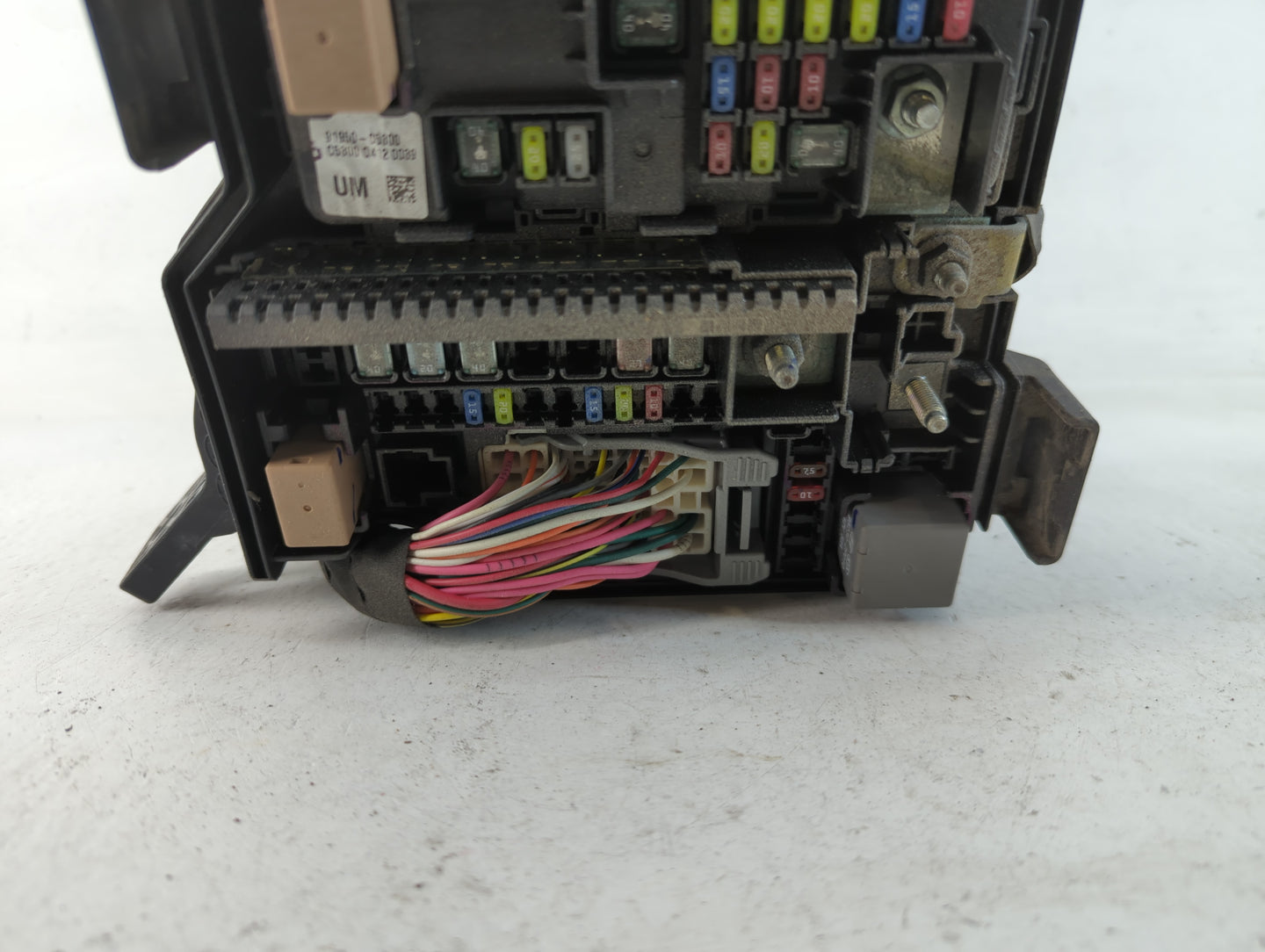 2016-2018 Kia Sorento Fusebox Fuse Box Panel Relay Module P/N:9 120 1C6290UA Fits Fits 2016 2017 2018 OEM Used Auto Parts - 