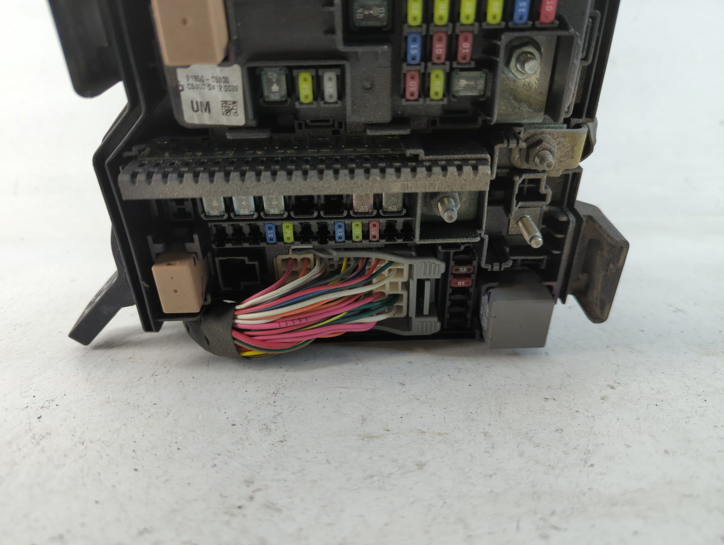 2016-2018 Kia Sorento Fusebox Fuse Box Panel Relay Module P/N:9 120 1C6290UA Fits Fits 2016 2017 2018 OEM Used Auto Parts - 