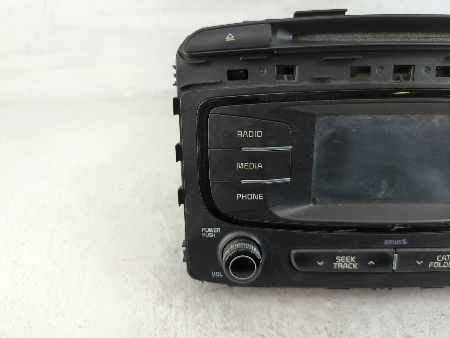 2018 Kia Sorento Radio AM FM Cd Player Receiver Replacement P/N:96180-C6000WK Fits OEM Used Auto Parts - Oemusedautoparts1.c