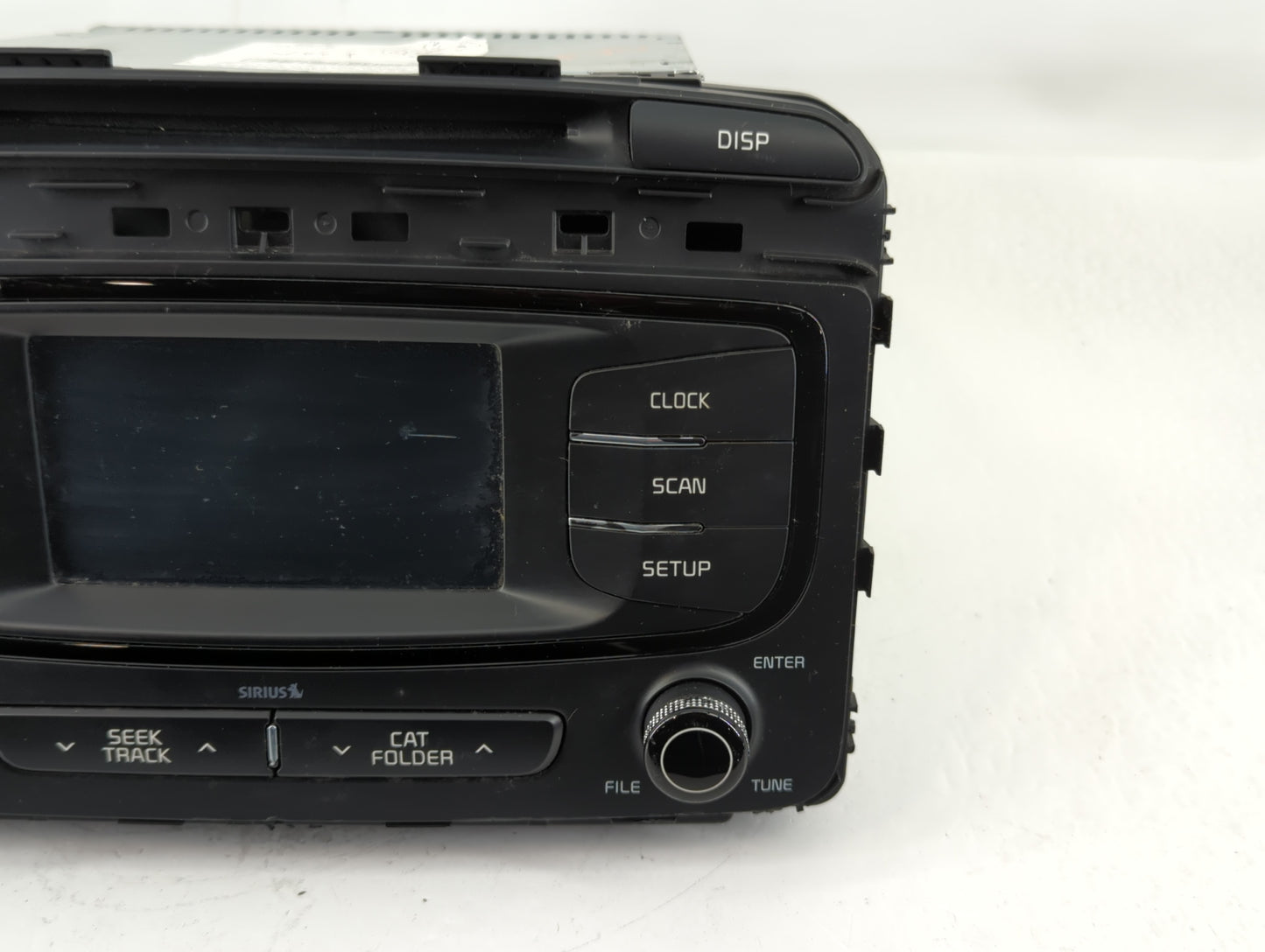 2016-2018 Kia Sorento Am Fm Cd Player Radio Receiver - Oemusedautoparts1.com
