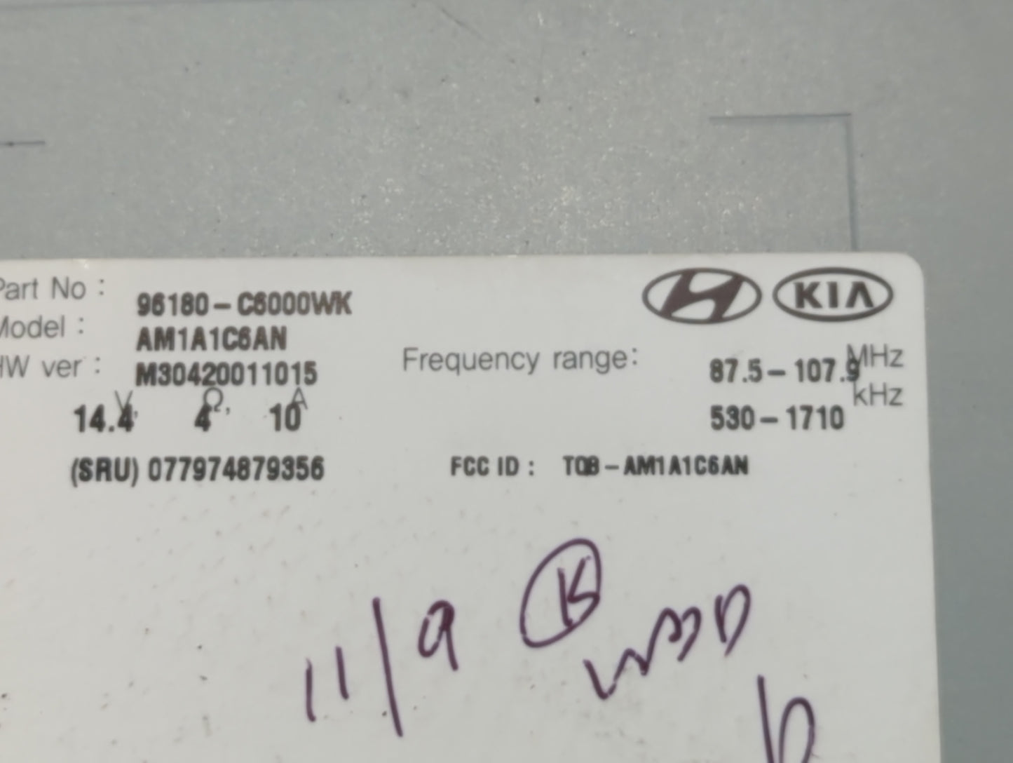 2016-2018 Kia Sorento Radio AM FM Cd Player Receiver Replacement P/N:96160-C6300WK Fits Fits 2016 2017 2018 OEM Used Auto Pa