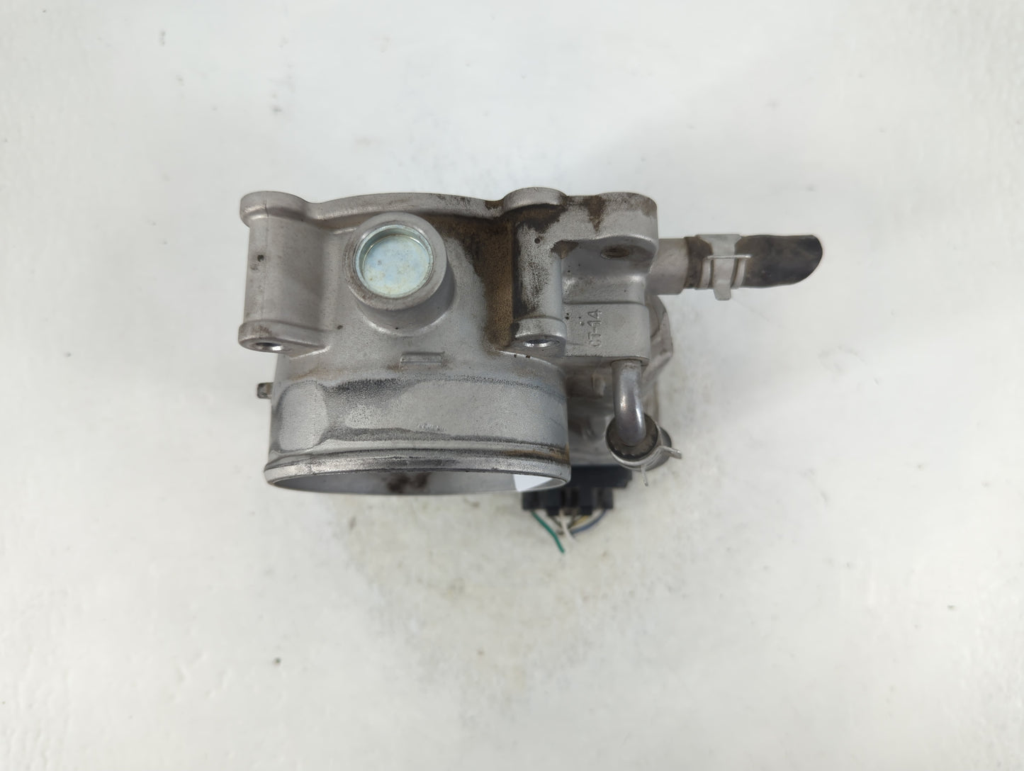2014-2018 Kia Sorento Throttle Body P/N:5312 04U26 35100-3CAA0 Fits Fits 2012 2013 2014 2015 2016 2017 2018 OEM Used Auto Pa