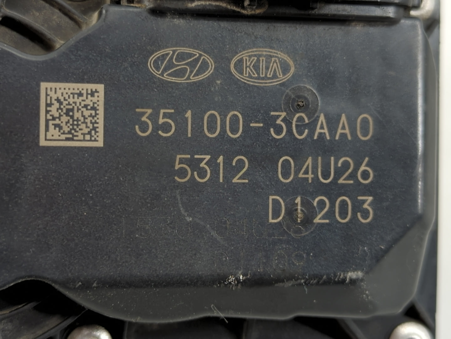2014-2018 Kia Sorento Throttle Body P/N:5312 04U26 35100-3CAA0 Fits Fits 2012 2013 2014 2015 2016 2017 2018 OEM Used Auto Pa