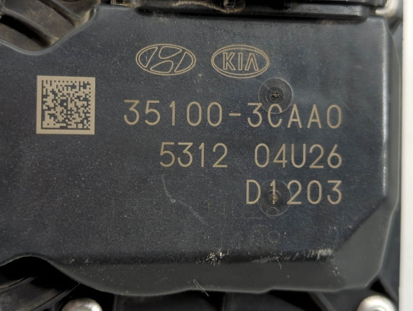 2014-2018 Kia Sorento Throttle Body P/N:5312 04U26 35100-3CAA0 Fits Fits 2012 2013 2014 2015 2016 2017 2018 OEM Used Auto Pa